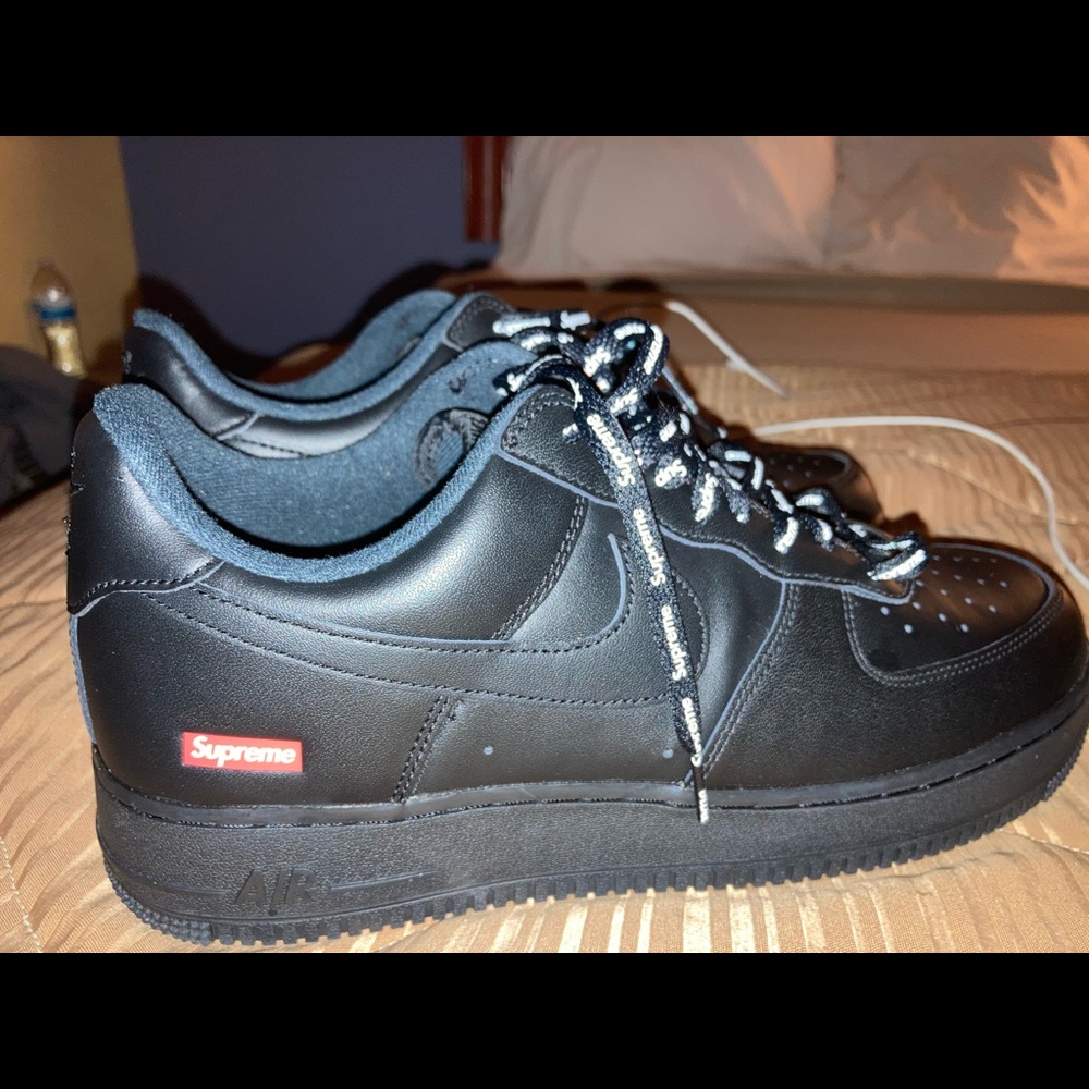 Air Force Ones Supremes”